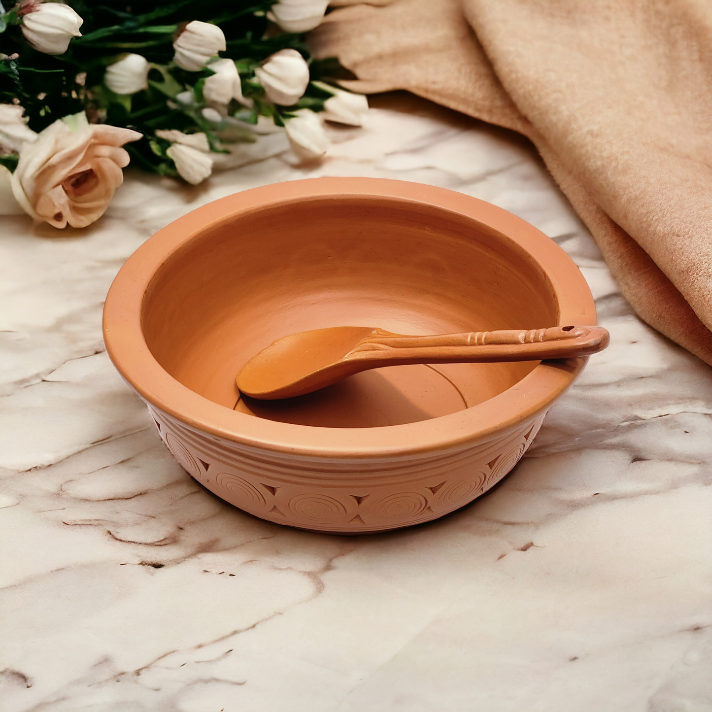 EARTHENWARE LARGE BOWL WITH SPOON